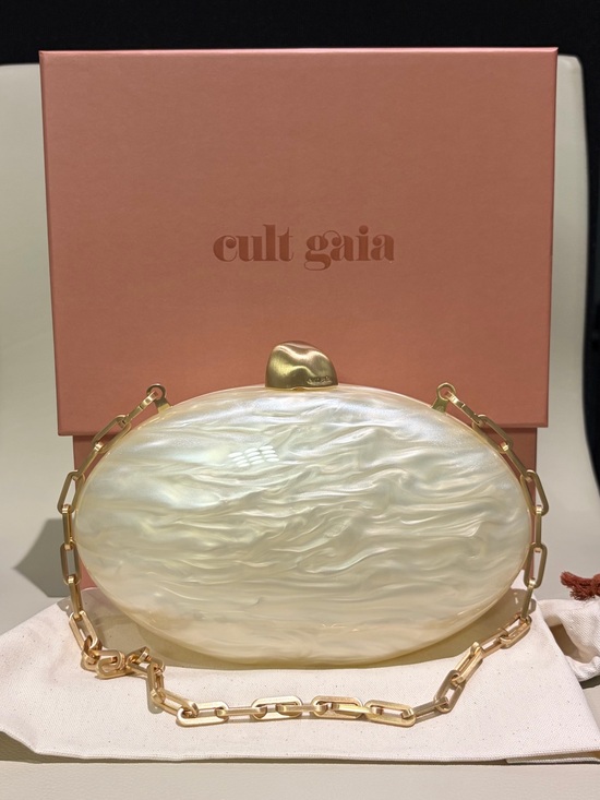 cult gaia Handbags - Cult Gaia Eviana Clutch